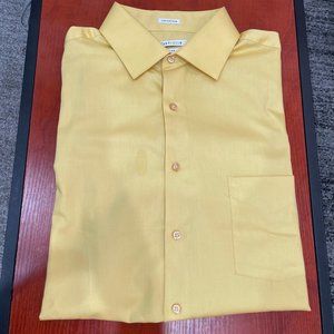 Van Heusen Men's Dress Shirt